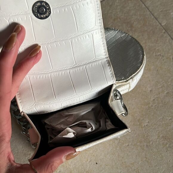 Tiny Light Blue Leather Crossbody Purse - 2 Small Attachments - NEW - Picture 4 of 5